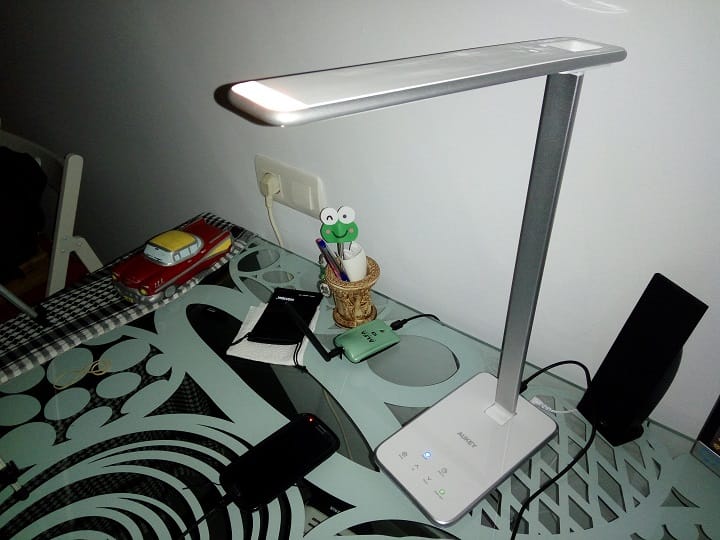 Aukey LT-T7 - Lámpara escritorio