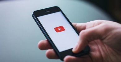 la aplicacion youtube se ha detenido inesperadamente