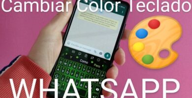 modificar el color del teclado de whatsapp.