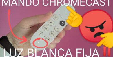 luz blanca fija chromecast en mando.