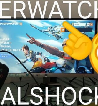 Jugar a Overwatch 2 con un mando dualshock 4.