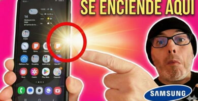 Encender linterna botón lateral Samsung Galaxy